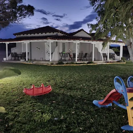 בית כפרי River Kriaritsi Skala Sikias