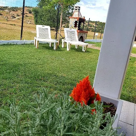 בית כפרי River Kriaritsi