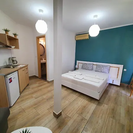 River Kriaritsi * Skala Sikias