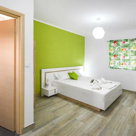 River Kriaritsi * Skala Sikias